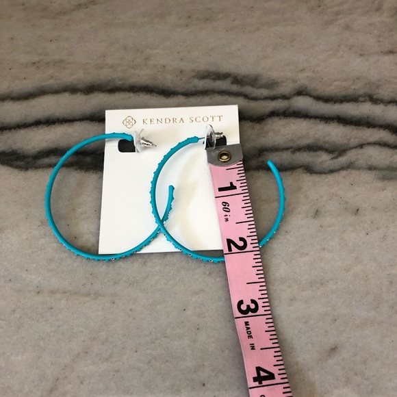 NWOT Kendra Scott Val Matte Aqua Hoop Earrings - Picture 6 of 8